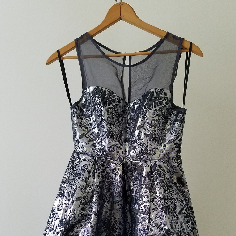 Holiday Dress! Silver & Gray Jacquard Dress - S